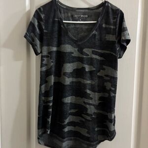Lucky Brand Women's Camo V-Neck Tee - Black and Gray